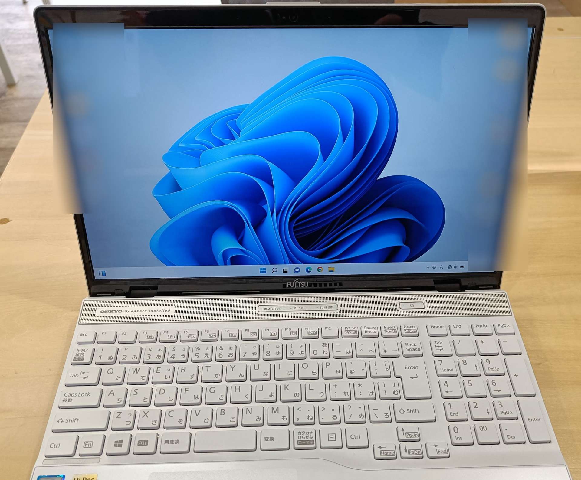 富士通ノートPC修理キーボード交換修理