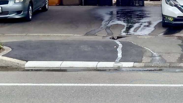 【施工例】歩道の縁石切り下げのご依頼